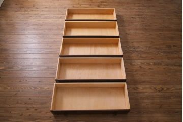 当店リメイク家具　北海道民芸家具　和室にも洋室にも合うチェスト(引き出し、タンス)