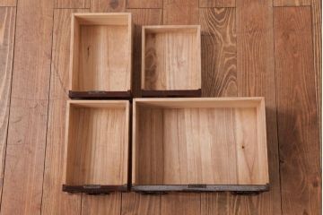 中古　伝統民芸　仙台箪笥　漆塗りの欅と黒金具が迫力ある小箪笥(収納棚、引き出し)