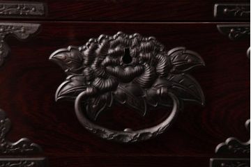 中古　伝統民芸　仙台箪笥　漆塗りの欅と黒金具が迫力ある小箪笥(収納棚、引き出し)