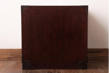 中古　伝統民芸　仙台箪笥　漆塗りの欅と黒金具が迫力ある小箪笥(収納棚、引き出し)