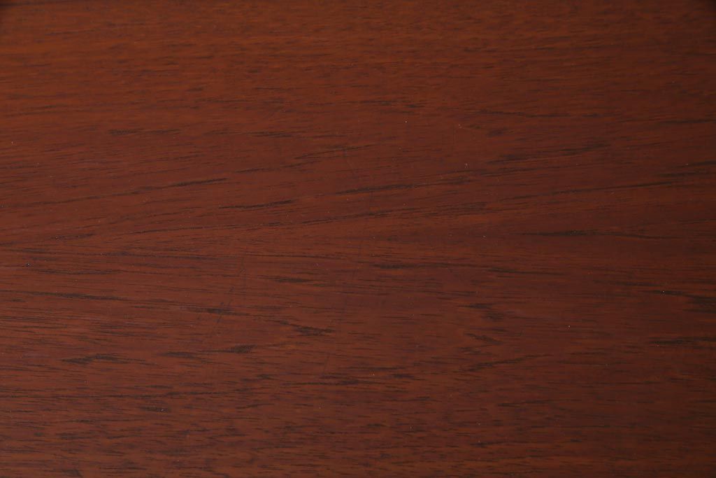 北欧ヴィンテージ家具　デンマーク製　Peter Lovig Nielsen　金具がアクセントのサイドボード(リビングボード、収納棚、ビンテージ)