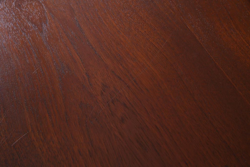 北欧ヴィンテージ家具　デンマーク製　Peter Lovig Nielsen　金具がアクセントのサイドボード(リビングボード、収納棚、ビンテージ)