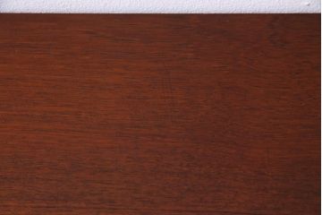 北欧ヴィンテージ家具　デンマーク製　Peter Lovig Nielsen　金具がアクセントのサイドボード(リビングボード、収納棚、ビンテージ)