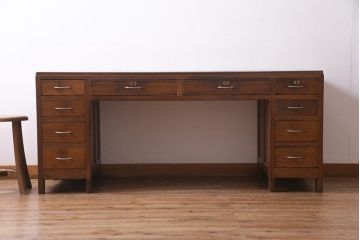 アンティーク家具　昭和レトロ　ラワン材　ワイドサイズの両袖デスク(机、在宅ワーク、在宅用カウンター)