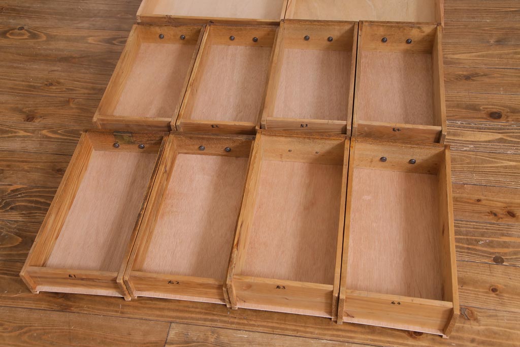 アンティーク家具　昭和レトロ　ラワン材　ワイドサイズの両袖デスク(机、在宅ワーク、在宅用カウンター)