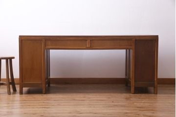 アンティーク家具　昭和レトロ　ラワン材　ワイドサイズの両袖デスク(机、在宅ワーク、在宅用カウンター)