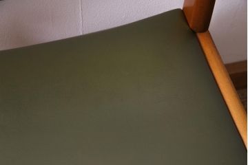 ヴィンテージ家具　北欧ビンテージ　チーク材　ビンテージ感あふれる色合いが魅力的なダイニングチェア(椅子)(3)