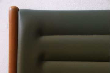 ヴィンテージ家具　北欧ビンテージ　チーク材　ビンテージ感あふれる色合いが魅力的なダイニングチェア(椅子)