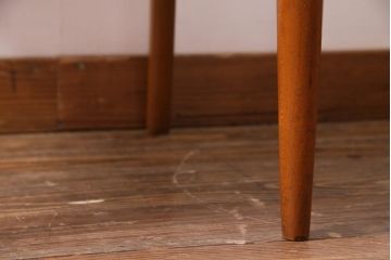 ヴィンテージ家具　北欧ビンテージ　チーク材　ビンテージ感あふれる色合いが魅力的なダイニングチェア(椅子)
