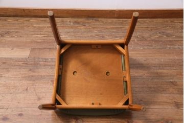ヴィンテージ家具　北欧ビンテージ　チーク材　ビンテージ感あふれる色合いが魅力的なダイニングチェア(椅子)