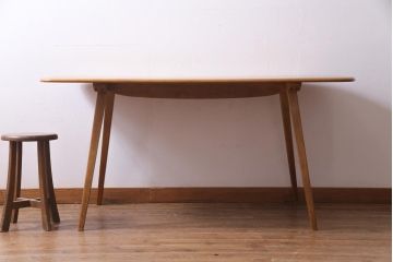 ヴィンテージ家具　イギリスビンテージ　ERCOL(アーコール)　ダイニングテーブル