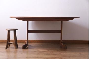 ヴィンテージ家具　G-PLAN(ジープラン) 北欧家具　チーク材　オーバル型のシンプルなエクステンションテーブル(ダイニングテーブル、ビンテージ)