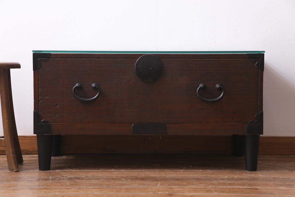 アンティーク家具　ガラス天板　明治期の時代箪笥をリメイクしたセンターテーブル(ローボード、引き出し)