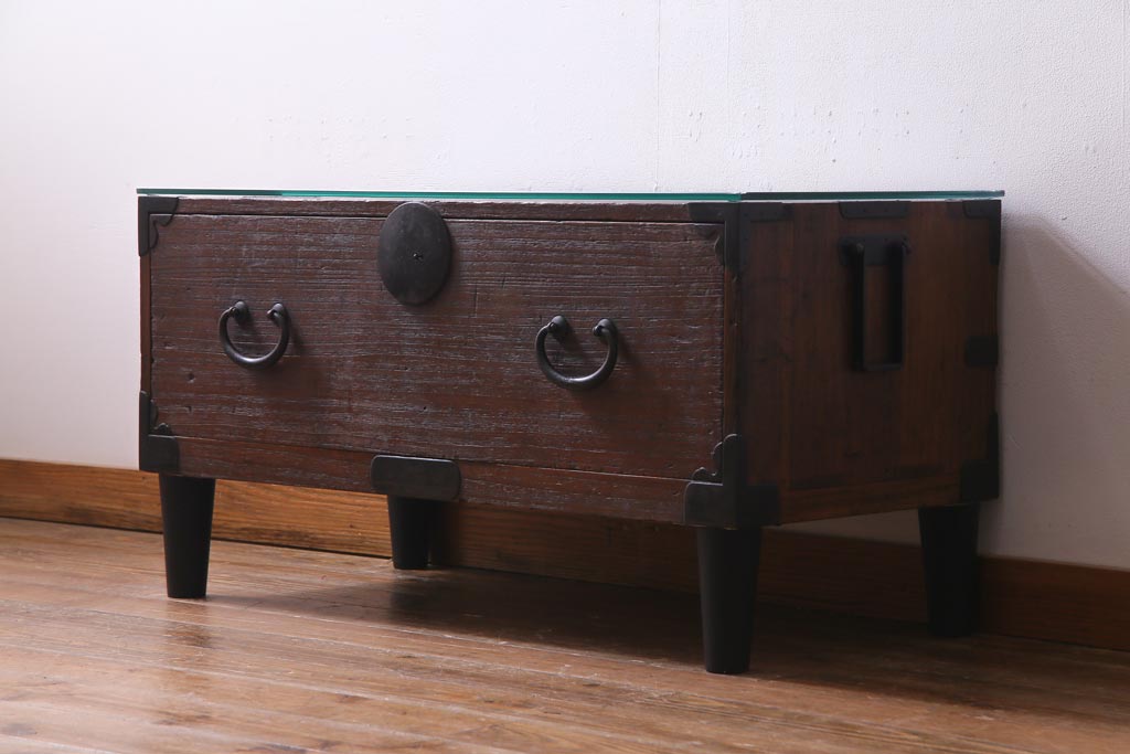 アンティーク家具　ガラス天板　明治期の時代箪笥をリメイクしたセンターテーブル(ローボード、引き出し)