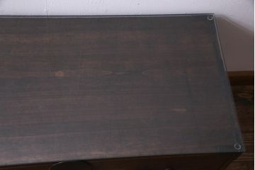 アンティーク家具　ガラス天板　明治期の時代箪笥をリメイクしたセンターテーブル(ローボード、引き出し)