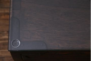 アンティーク家具　ガラス天板　明治期の時代箪笥をリメイクしたセンターテーブル(ローボード、引き出し)