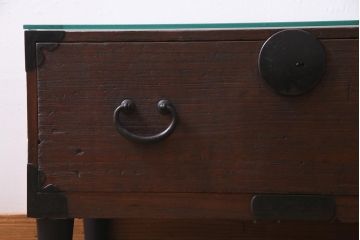 アンティーク家具　ガラス天板　明治期の時代箪笥をリメイクしたセンターテーブル(ローボード、引き出し)