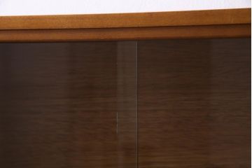 ビンテージ家具　HERBERT E. GIBBS(ハーバート・E・ギブス)　チーク材　シンプルで合わせやすいイギリスヴィンテージのキャビネット(収納棚、飾り棚)