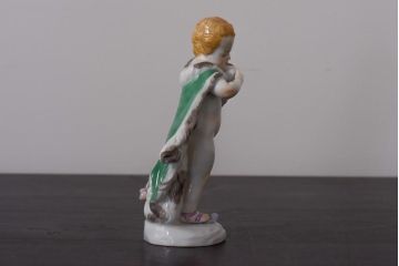 アンティーク雑貨　マイセン　四季の子供　冬　フィギュリン人形