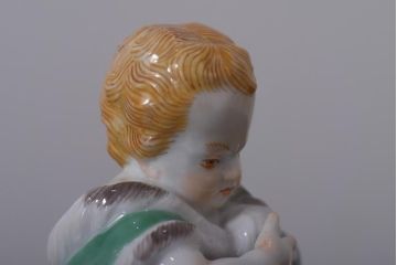 アンティーク雑貨　マイセン　四季の子供　冬　フィギュリン人形