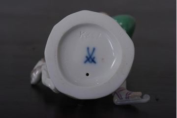 アンティーク雑貨　マイセン　四季の子供　冬　フィギュリン人形