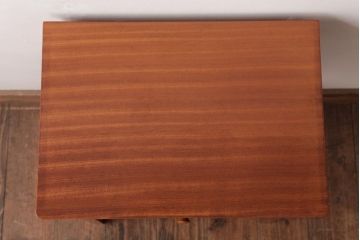 ヴィンテージ家具　北欧ビンテージ家具　Vanson　チーク材　おしゃれなサイドテーブル(飾り台)