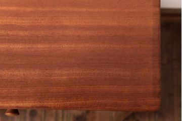 ヴィンテージ家具　北欧ビンテージ家具　Vanson　チーク材　おしゃれなサイドテーブル(飾り台)
