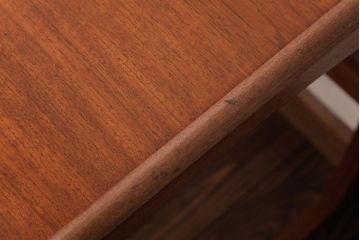 ヴィンテージ家具　北欧ビンテージ　モダンなデザインのネストテーブル(サイドテーブル、カフェテーブル)