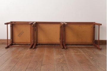 ヴィンテージ家具　北欧家具　デンマークビンテージ　タイルトップのネストテーブル(サイドテーブル、カフェテーブル)