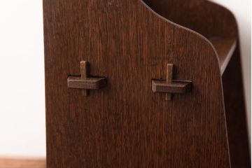 アンティーク家具　昭和レトロ　上手物!　ナラ材　小振りな楔(くさび)式本棚(ブックシェルフ、オープンラック)