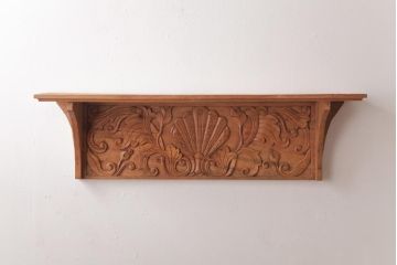 アンティーク家具　フランスアンティーク　クラシカルな彫刻が魅力的なウォールラック(壁掛け棚、吊り棚)