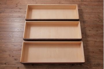 中古　北海道民芸家具　リメイク　シックな雰囲気漂うローチェスト(引き出し、テレビボード)(2)