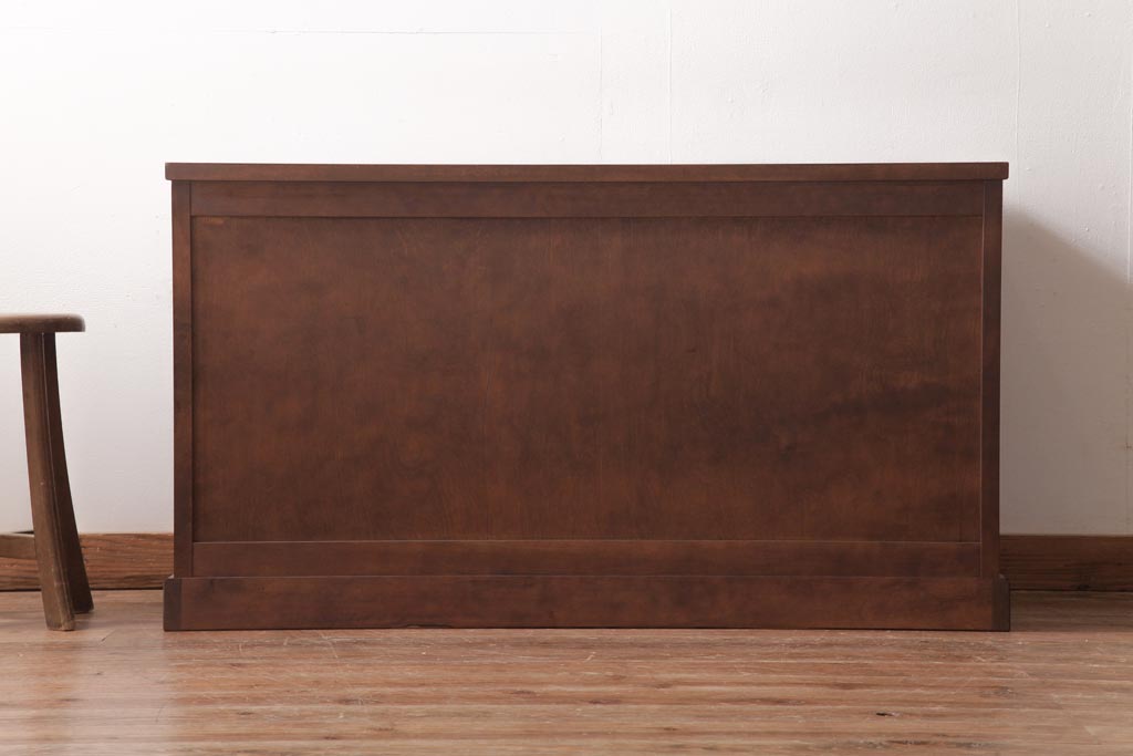 中古　北海道民芸家具　リメイク　シックな雰囲気漂うローチェスト(引き出し、テレビボード)(2)