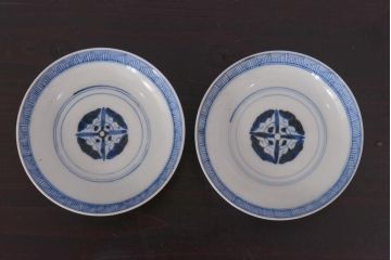 アンティーク雑貨　江戸期　伊万里　鳳凰　蓋付き茶碗2客セット(和食器)(R-036529)