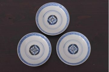 アンティーク雑貨　江戸期　伊万里　鳳凰　蓋付き茶碗3客セット(和食器)(R-036530)