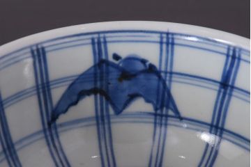 アンティーク雑貨　江戸期　伊万里　コウモリ図柄　深鉢　皿(和食器)(R-036531)