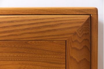 ヴィンテージ家具　イギリス家具　ERCOL(アーコール)　柔らかな雰囲気を醸し出す北欧スタイルのキャビネット(収納棚、サイドボード、戸棚、ビンテージ)(R-036539)