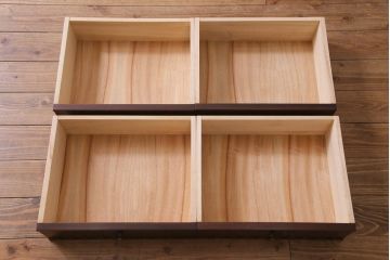 ビンテージ家具　神戸洋家具　メープル不二屋　高級感漂うクラシカルなサイドボード(収納棚)(定価約59万円)