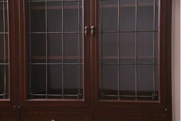 ビンテージ家具　神戸洋家具　メープル不二屋　高級感漂うクラシカルなサイドボード(収納棚)(定価約59万円)