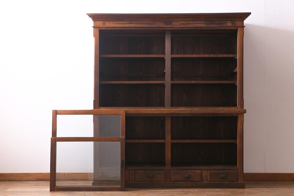 アンティーク家具　大正昭和初期　栓材　大正ロマン薫るノスタルジックな重ねキャビネット(収納棚、戸棚、食器棚、ショーケース)