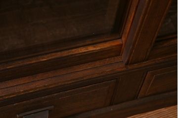 アンティーク家具　大正昭和初期　栓材　大正ロマン薫るノスタルジックな重ねキャビネット(収納棚、戸棚、食器棚、ショーケース)