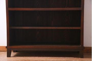 アンティーク家具　前面ケヤキ材　結霜ガラス入り　和製アンティークの脚付きキャビネット(戸棚、収納棚)