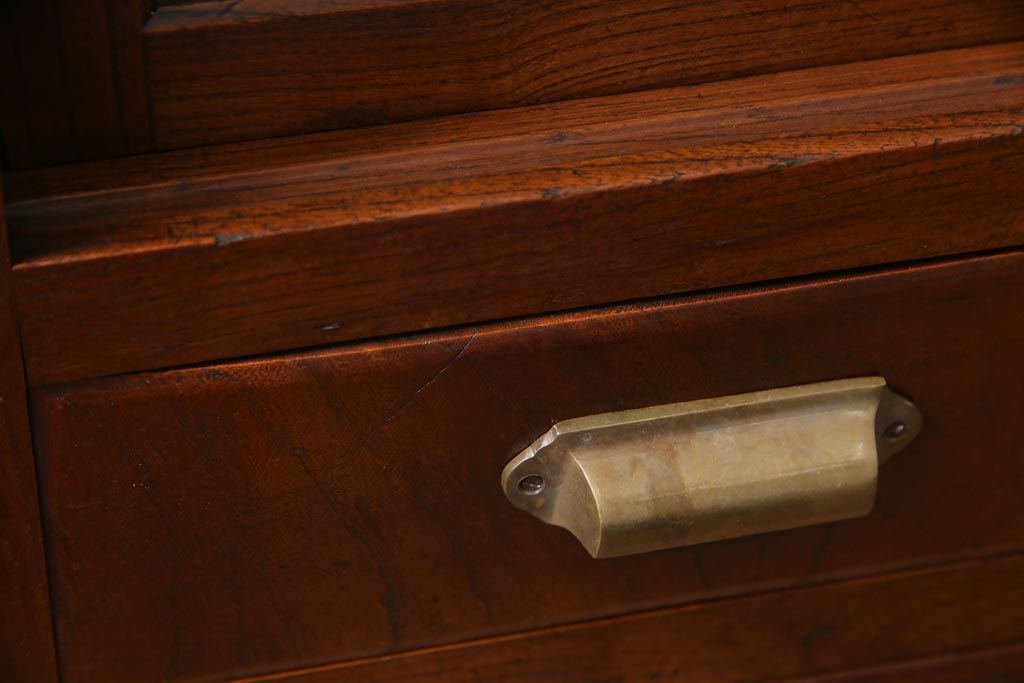 アンティーク家具　前面黒柿・ケヤキ材　モールガラスがレトロなキャビネット(収納棚、戸棚)