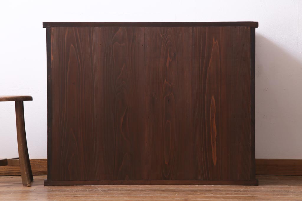 アンティーク家具　前面黒柿・ケヤキ材　モールガラスがレトロなキャビネット(収納棚、戸棚)