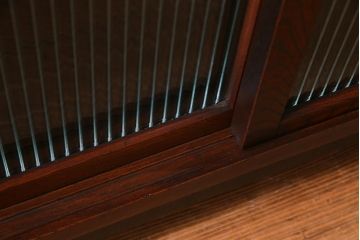 アンティーク家具　天板リメイク　モールガラス入り　店舗什器にもぴったりなカウンター(作業台、戸棚、収納棚)