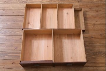 アンティーク家具　大正昭和初期　天板リメイク　天板をカウンターとして使える便利な収納棚(作業台、戸棚)