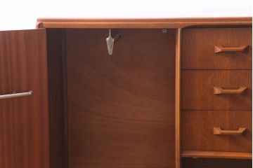 ヴィンテージ家具　北欧家具　G-PLAN(ジープラン)　Brandon(ブランドン)　ハンガー掛け付き　オーク材製のスモールワードローブ(ビンテージ)(R-036551)