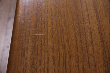 ヴィンテージ家具　北欧家具　チーク材　モダンなデザインがお洒落なサイドボード(収納棚、ビンテージ)