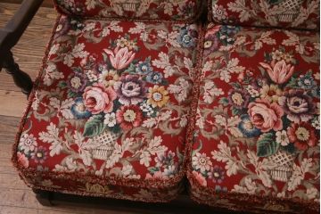 ヴィンテージ家具　イギリスビンテージ　ERCOL(アーコール)　クラシカルな3人掛けソファ(アームソファ)