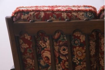 ヴィンテージ家具　イギリスビンテージ　ERCOL(アーコール)　クラシカルな3人掛けソファ(アームソファ)